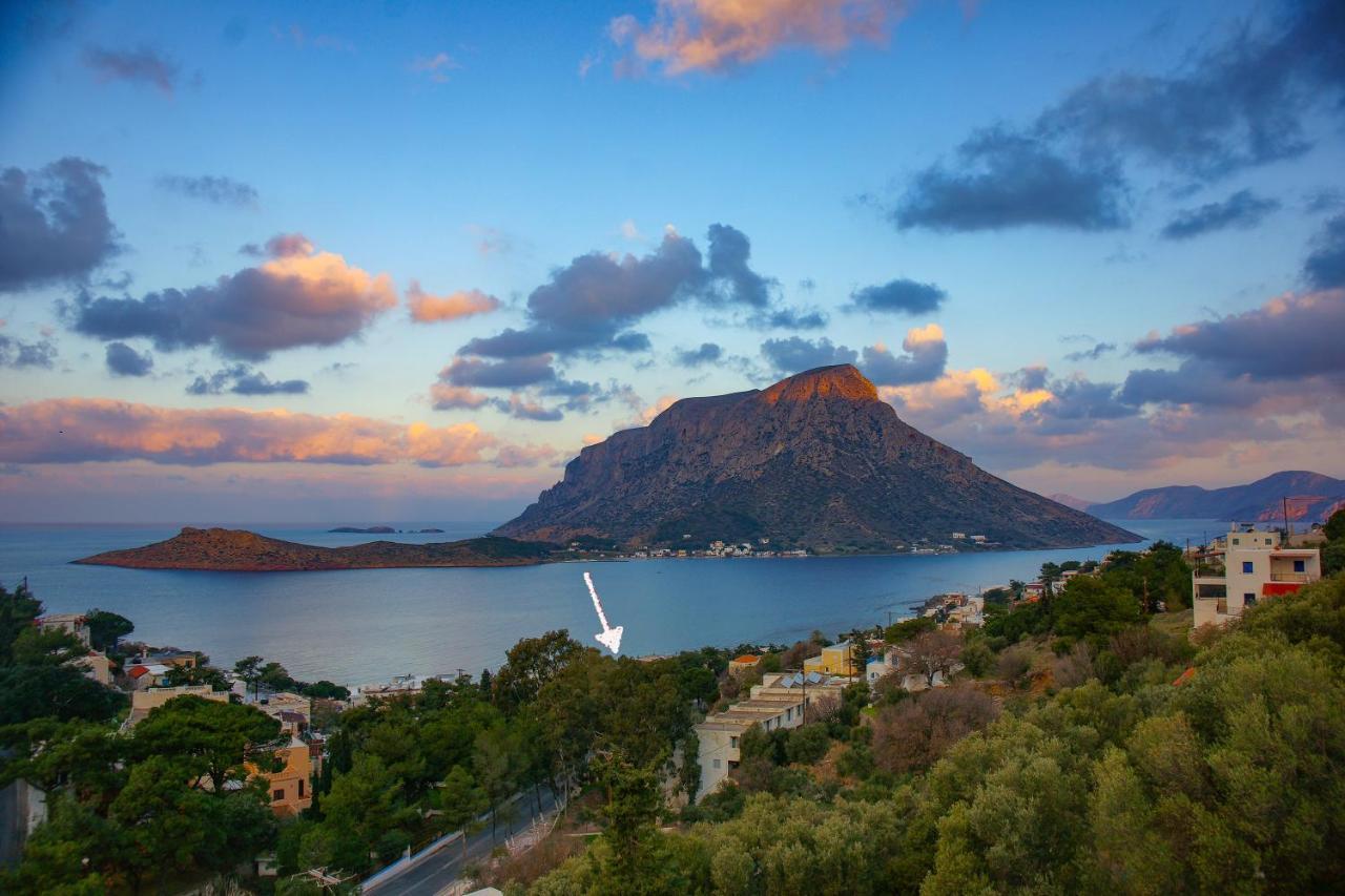 Villa Maria - Seashore Serenity Villa At Myrties Beach Kalymnos 外观 照片
